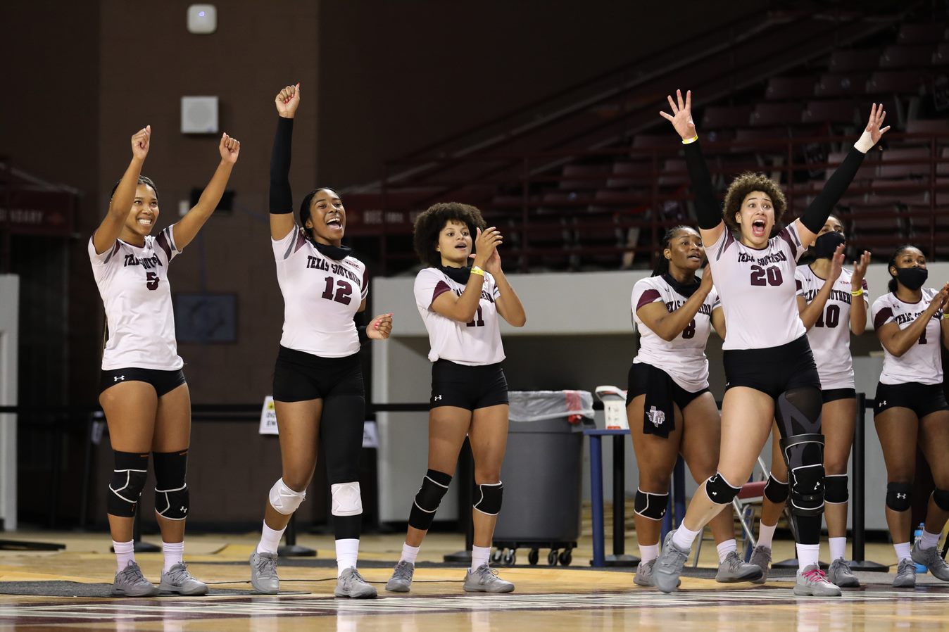 U of a clearance volleyball team